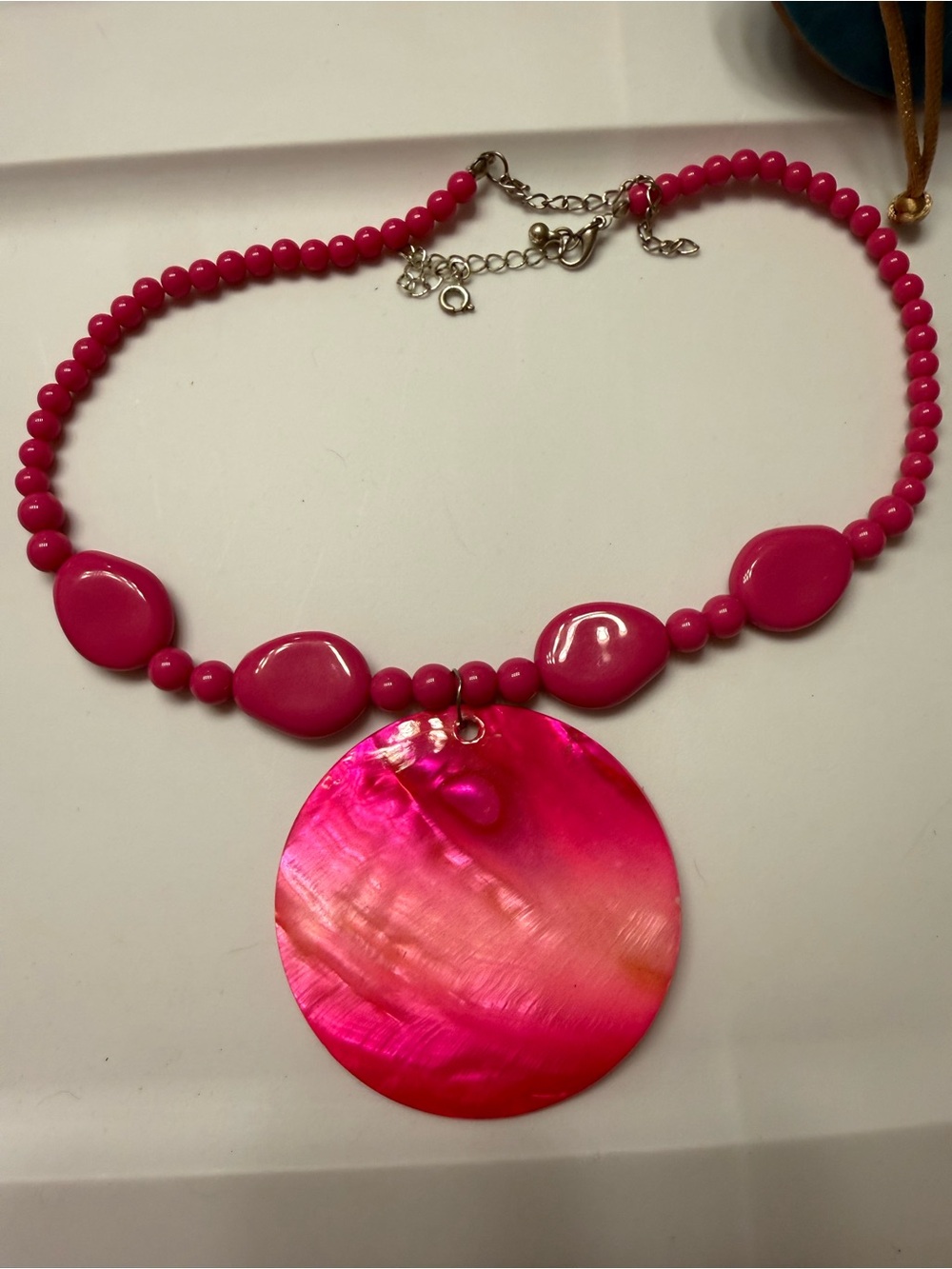 Women’s Pink Beaded Shell  Pendant Necklace